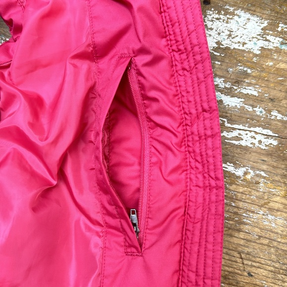 LL Bean Puffy Vest. Small - Picture 7 of 10